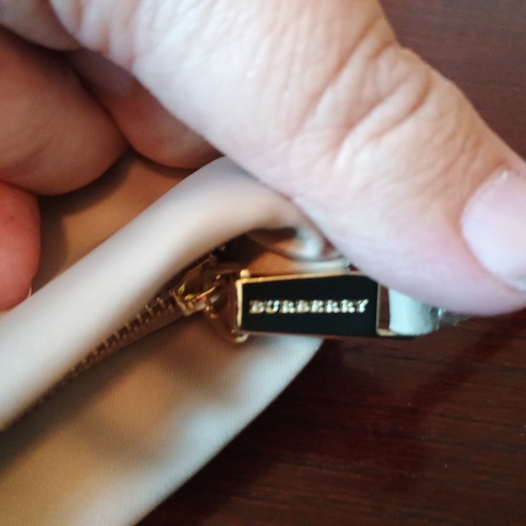 Burberry Make Up Pouch Bag - Picture 5 of 5